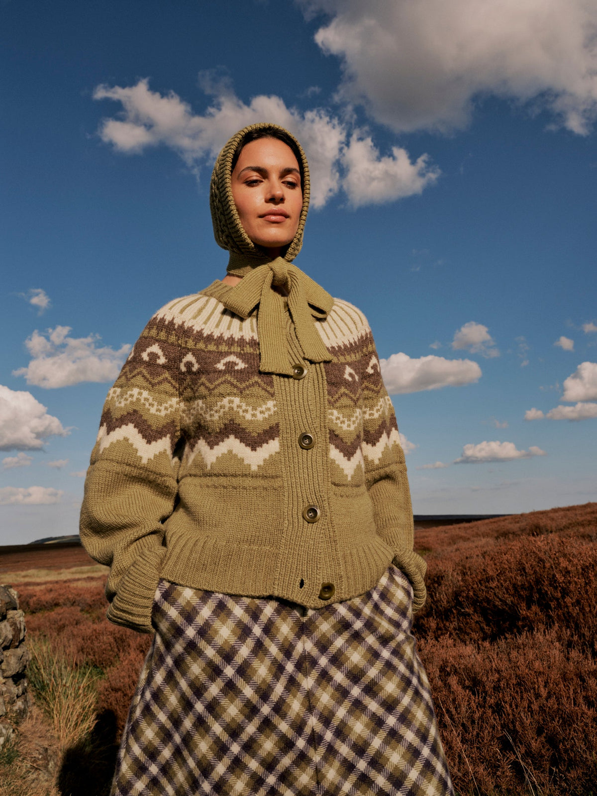 Fleetwood Cardigan in Moss with Ecru & Peat