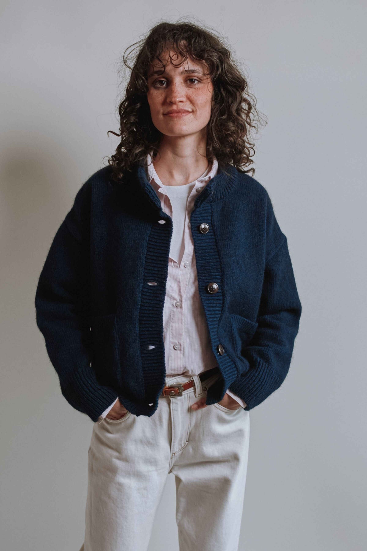 SILKE Cardigan in Yak Wool - Midnight Blue