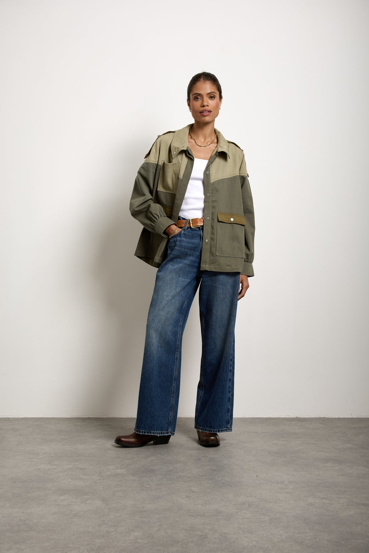 Bowie Jacket  In Khaki - seventy + mochi