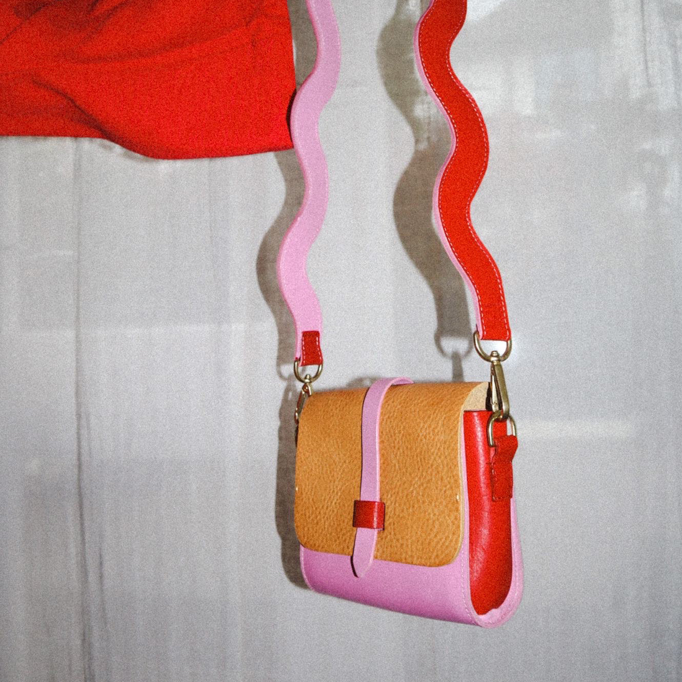 Squiggle Shoulder Strap